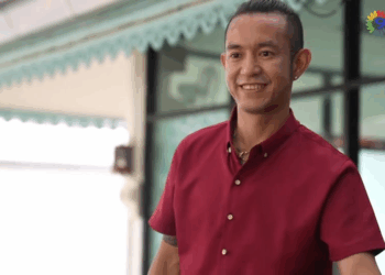 [หนังเต็มเรื่อง] 019H1016 Y ขอทานคนนี้เป็นเพื่อนผมเอง คุณไม่ต้องไล่เขาออกจากร้านหรอก