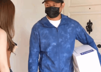 [หนังเต็มเรื่อง] 025H1016 Y พ่อแม่ไม่สั่งสอนรึไง เอาขยะมาทิ้งหน้าห้องคนอื่น