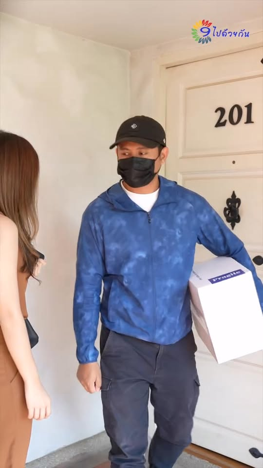 [หนังเต็มเรื่อง] 025H1016 Y พ่อแม่ไม่สั่งสอนรึไง เอาขยะมาทิ้งหน้าห้องคนอื่น